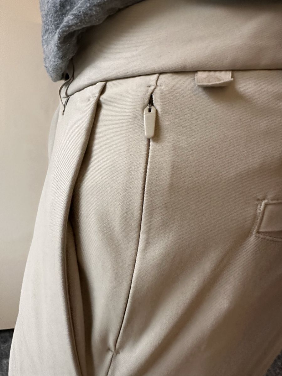 Lululemon Hosen: Lululemon EBC pants 31 – Gebraucht aus Bellinzona von Samirablank 3