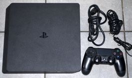 Playstation 4 / PS4