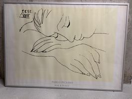 Gerahmtes Plakat "War and Peace" von Picasso