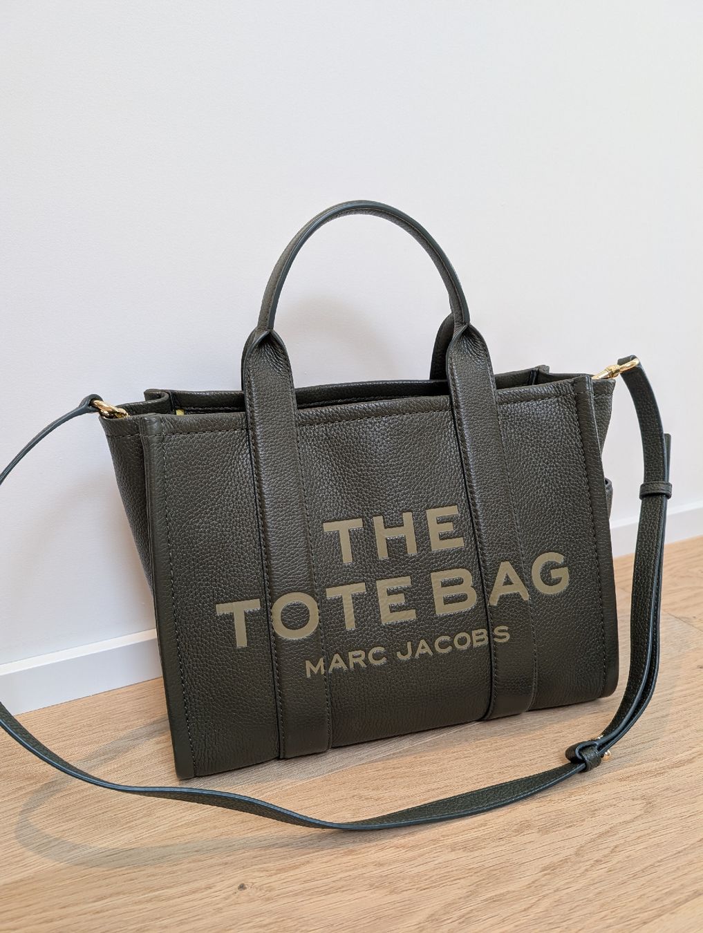 Marc Jacobs Taschen für Damen: Marc Jacobs the Totebag Medium – Neu (gemäss Beschreibung) aus Bergdietikon von patcake87 6