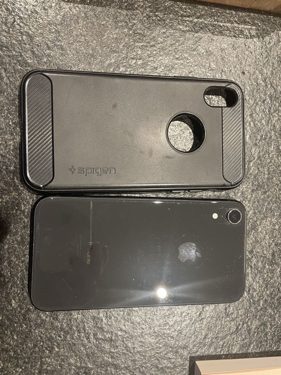 Apple Telefoni cellulari / Smartphones: iPhone XR  – Usato da Eischoll venduto da amaber92 3