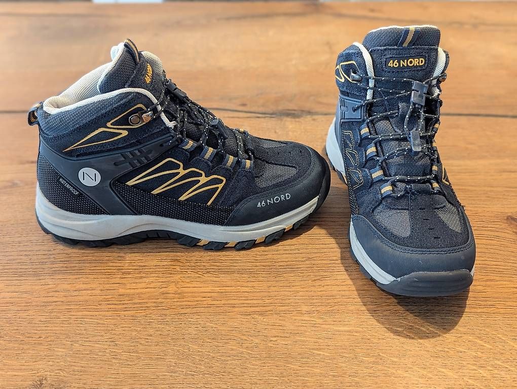 46 Nord Scarpe per ragazzi: Wanderschuh 46 NORD – Usato da Herzogenbuchsee venduto da Obivius