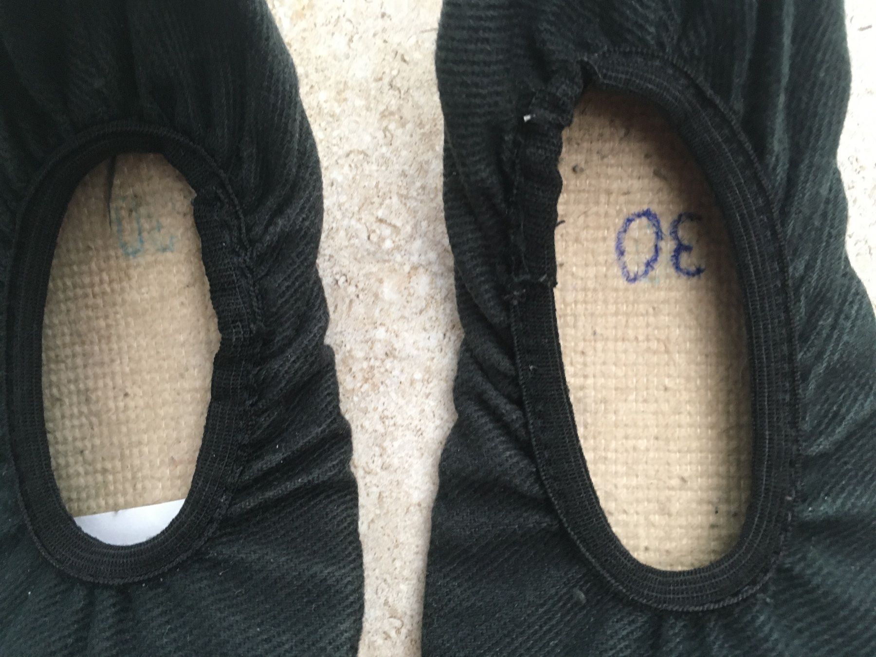 Herrenschuhe: Turn/Ballett-Schläppli Gr. 30 – Gebraucht aus Gächlingen von Tara_devi 1