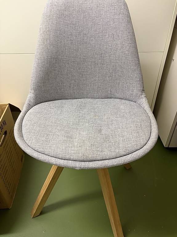 Jysk Sedie: 4 Esszimmer Stühle – Usato da Thun venduto da Tico-Aleman