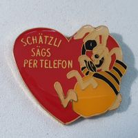 Z732 - Pin Herz mit Biene / Schätzli sägs per Telefon