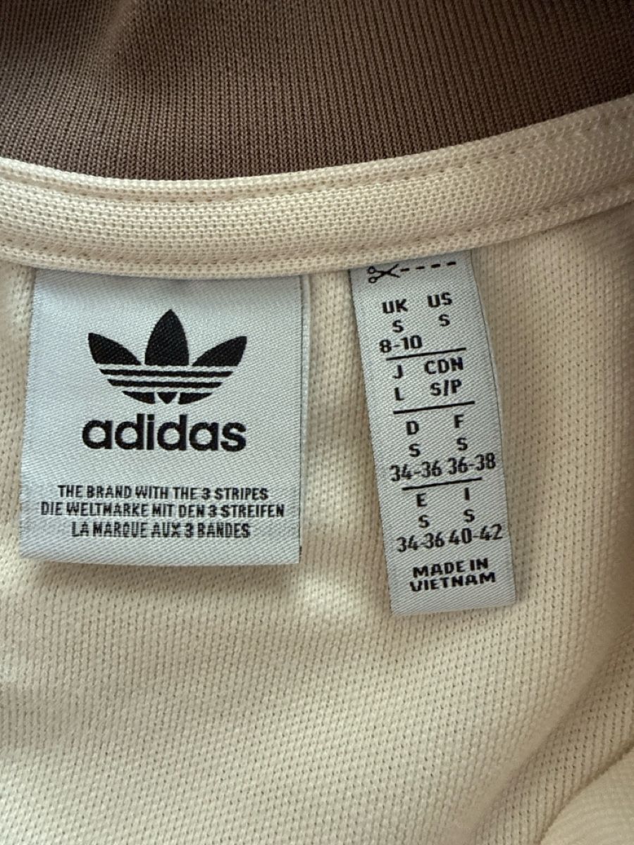 Adidas Giacche: Adidas Jacke – Nuovo (secondo la descrizione) da Gibswil venduto da spongii 1