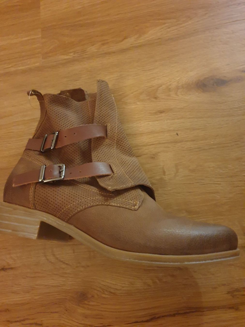Scarpe da donna: wunderschöne, neue Stiefel aus Leder Gr. 38 – Nuovo e nell'imballaggio originale da Affoltern am Albis venduto da lu08 1