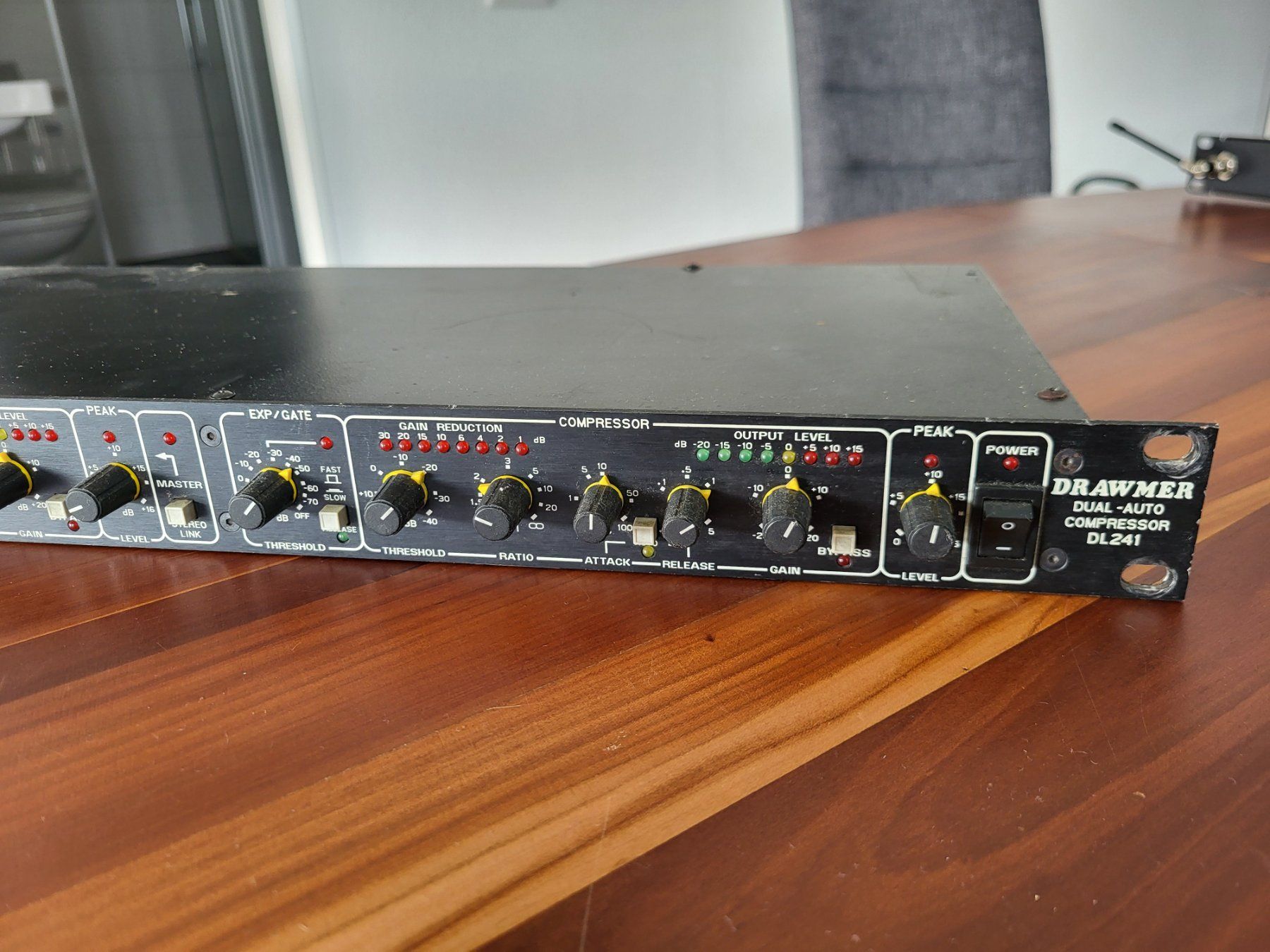 Musikinstrumente: Drawmer Dual Auto Compressor DL241 – Gebraucht aus Vogelsang AG von suk_9cmn 1