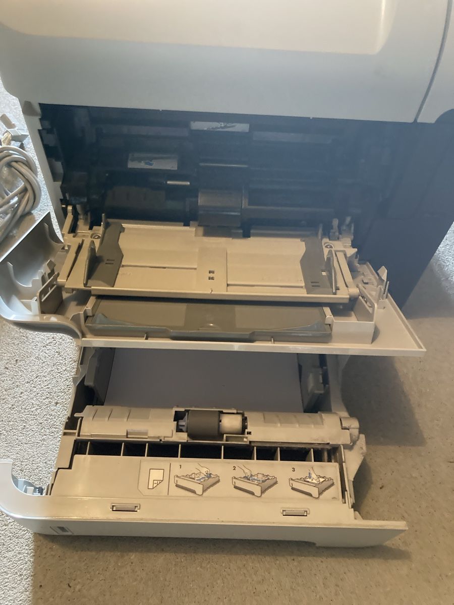 Hewlett Packard Stampanti: HP LaserJet 600 M601 Drucker gebraucht – Usato da Wichtrach venduto da Queensparkunite 3