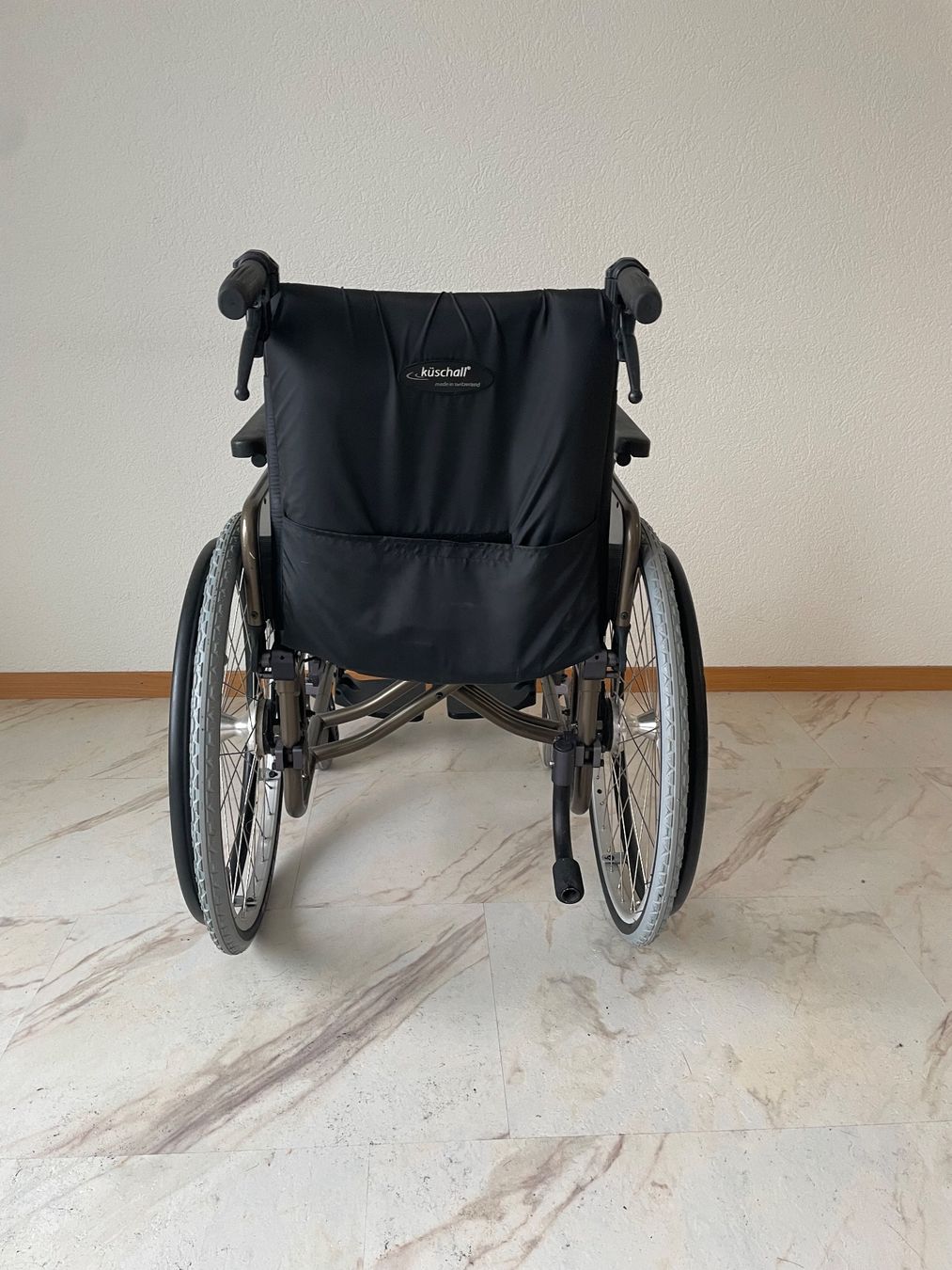 Sedie a rotelle: Küschall Rollstuhl – Usato da Winterthur venduto da taiyo 2