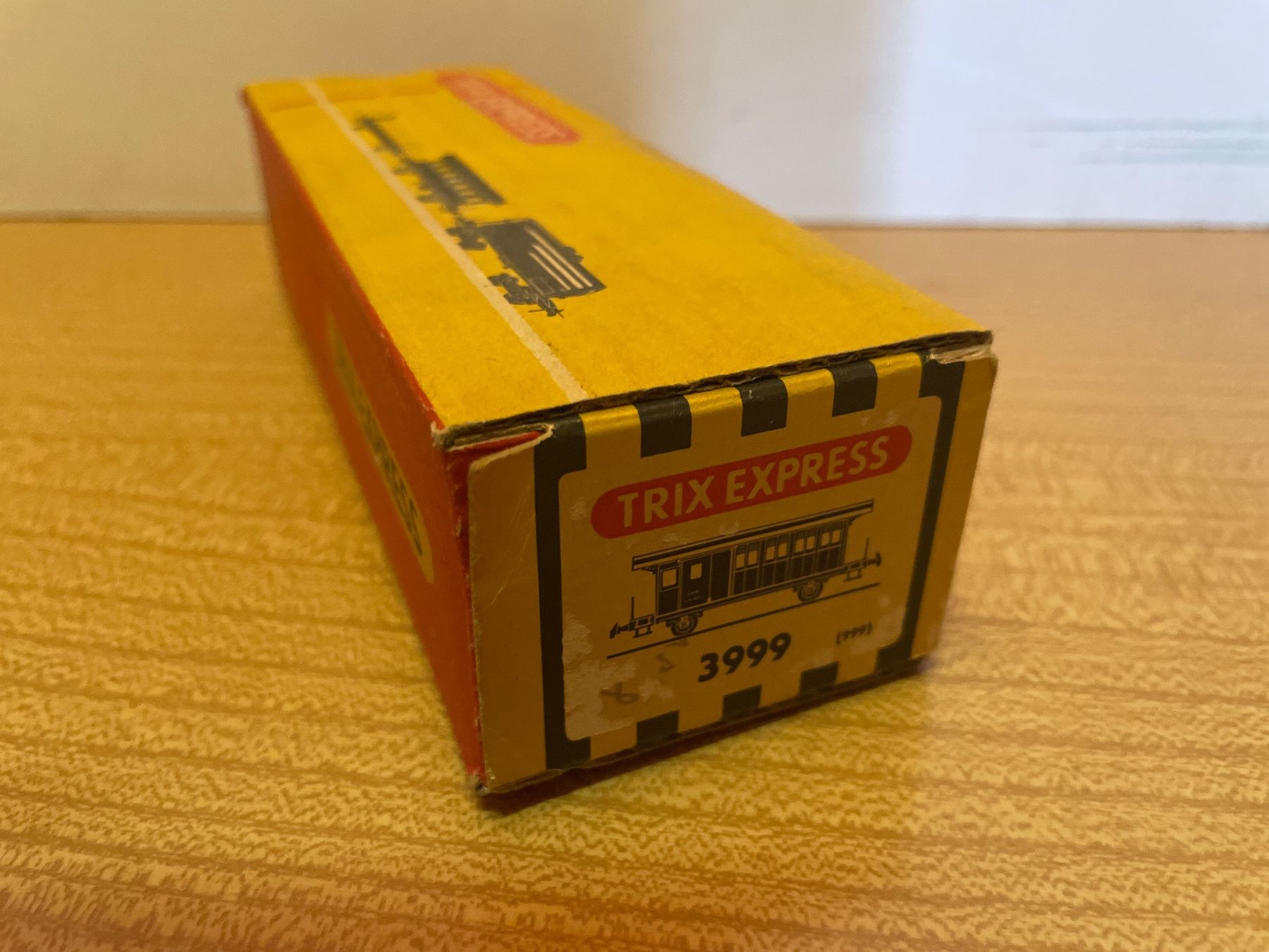 Trix Trains électriques: Trix Express H0 grün – D'occasion à Suhr par Daneli7 5