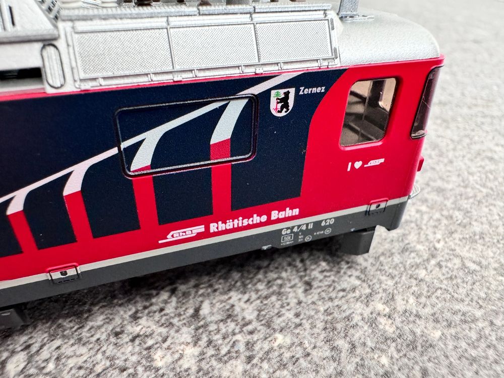 Bemo Modelleisenbahnen: Bemo 1258 181 RhB Ge 4/4 II 620 Zernez RhB Club H0m Elok – Gebraucht aus Basel von szbdsfrjs 1