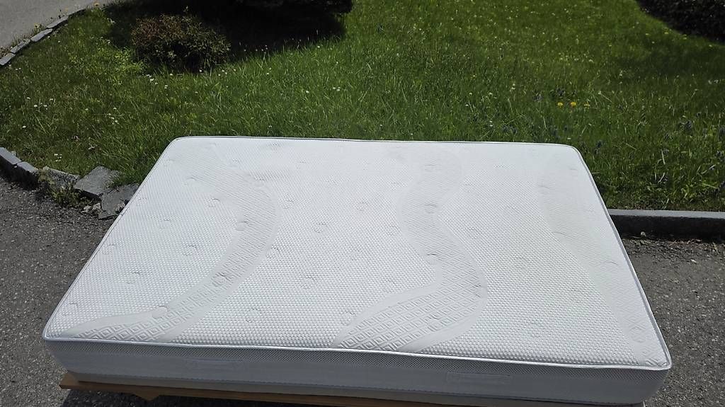 Letti: Trinatura Bett 120x200 und Matratze – Usato da St. Gallen venduto da Rene123 1