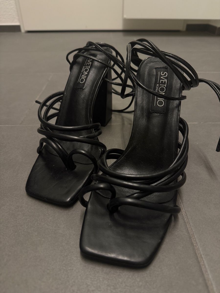 Scarpe da donna: Hohe elegante Schuhe/ Heels Grösse 39 – Usato da Rupperswil venduto da j.selinn 1