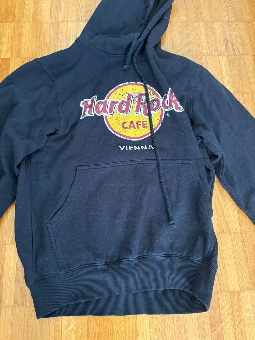 Hard Rock Cafe Maglioni & Felpe: Hard Rock Cafe Wien, Pulli – Nuovo (secondo la descrizione) da Winterthur venduto da Sunshine143 2
