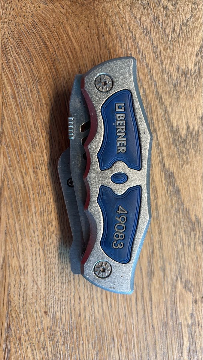 Berner Tutti gli attrezzi: Berner Cutter 49083 – Usato da Winterthur venduto da Teflonbrauer