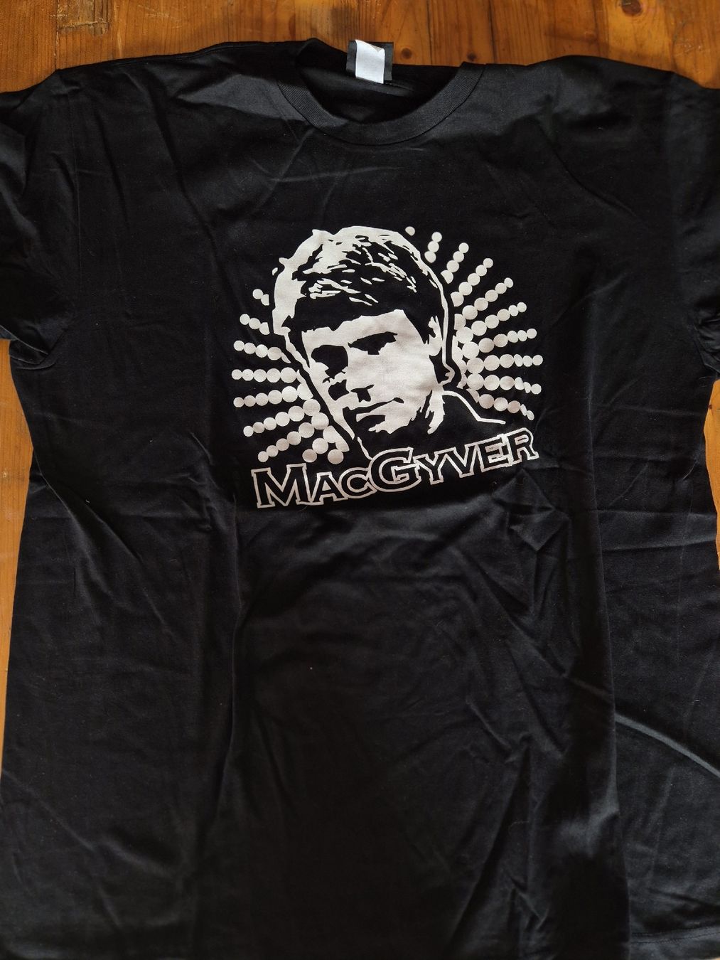 T-shirt: Mac Giver / T-Thirt / Kult / XL – Nuovo (secondo la descrizione) da goldingen venduto da M.Balmer-13 1