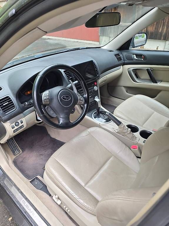 Automobili: SUBARU Outback 3.0R AWD mit Android Head unit und AHK – Usato da Vättis venduto da Vaettis 4