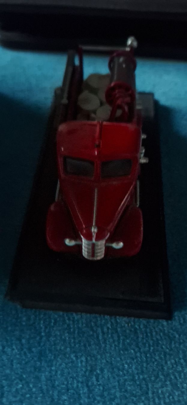 Modellini d'auto: Feuerwehrauto Modell 1:43 Bedford 1939  – Usato da Luzern venduto da Briefmarkentaube