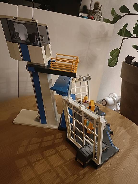 Giocattoli: Playmobil Airport  – Usato da Mönchaltorf venduto da vernise25 4
