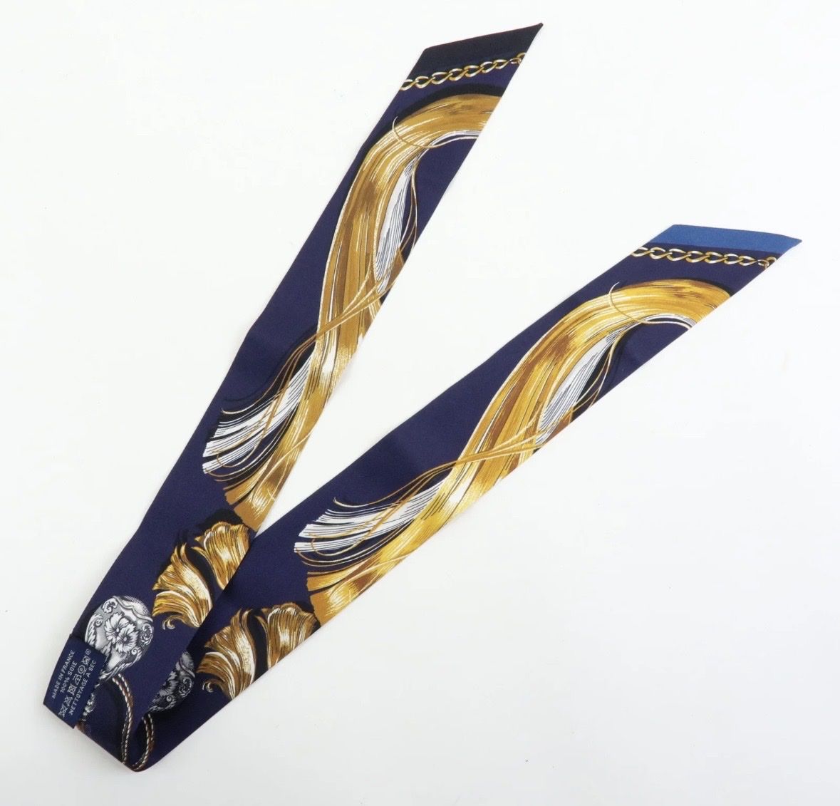 Hermès Foulards, Tücher & Schals: HERMES twilly silk – Gebraucht aus Reinach AG von MineD
