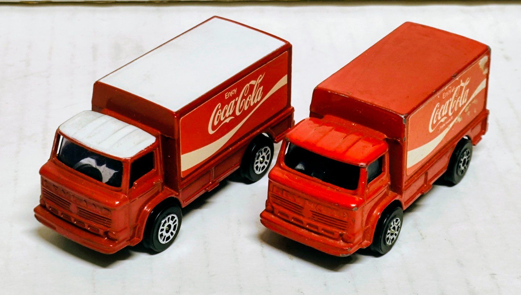 Coca-Cola Voitures modèles: 2 Coca-Cola Autos – Neuf (Voir description) à Pfäffikon ZH par Colacity 1