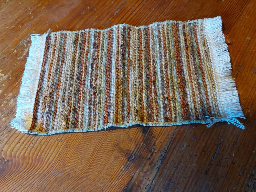 GORGECRAFT 6 Miniatur Teppiche + 3 Kissen - Puppenhaus Deko Im Maßstab 1:12