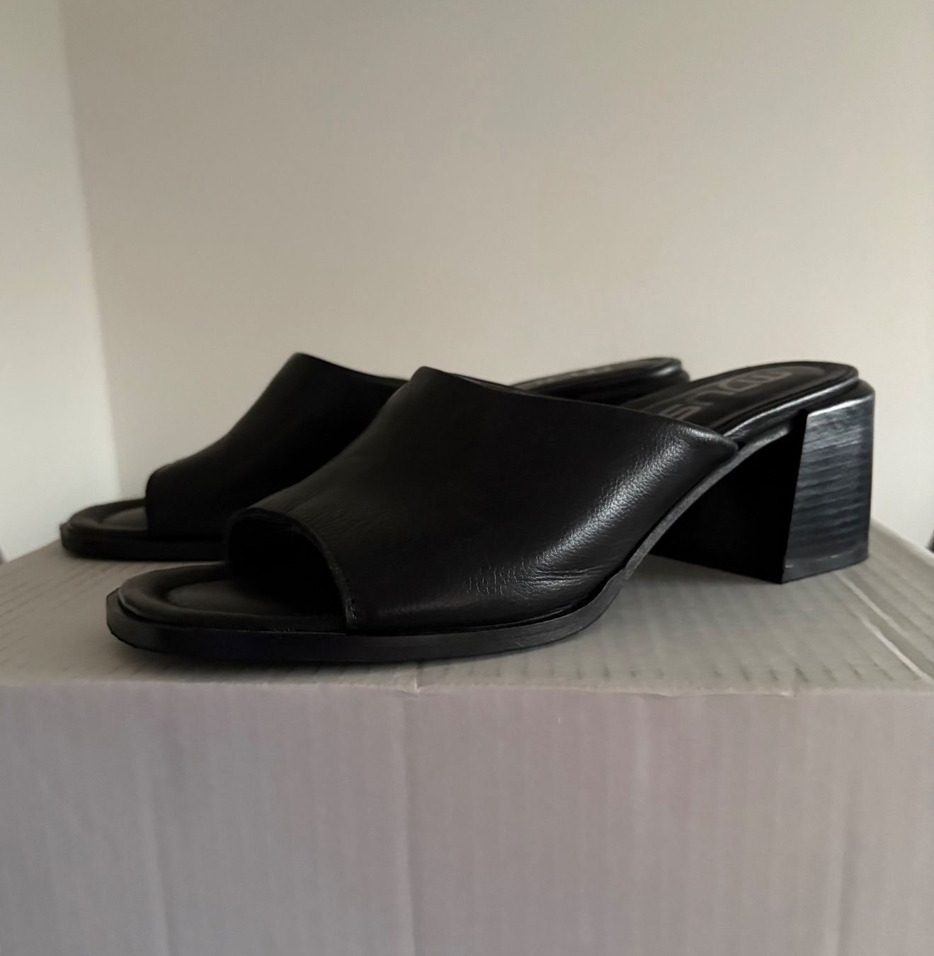 Mjus Damenschuhe: MJUS Leder Pantoletten gr39 Neuwertig – Neu (gemäss Beschreibung) aus Niederbipp von fashionfuchs 5