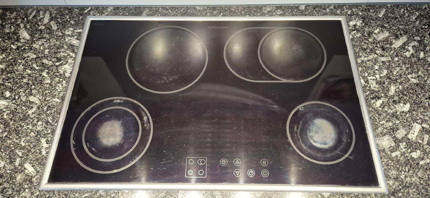 Herde: Glaskeramikkochfeld Electrolux – Gebraucht aus Steffisburg von Nydegger1 2