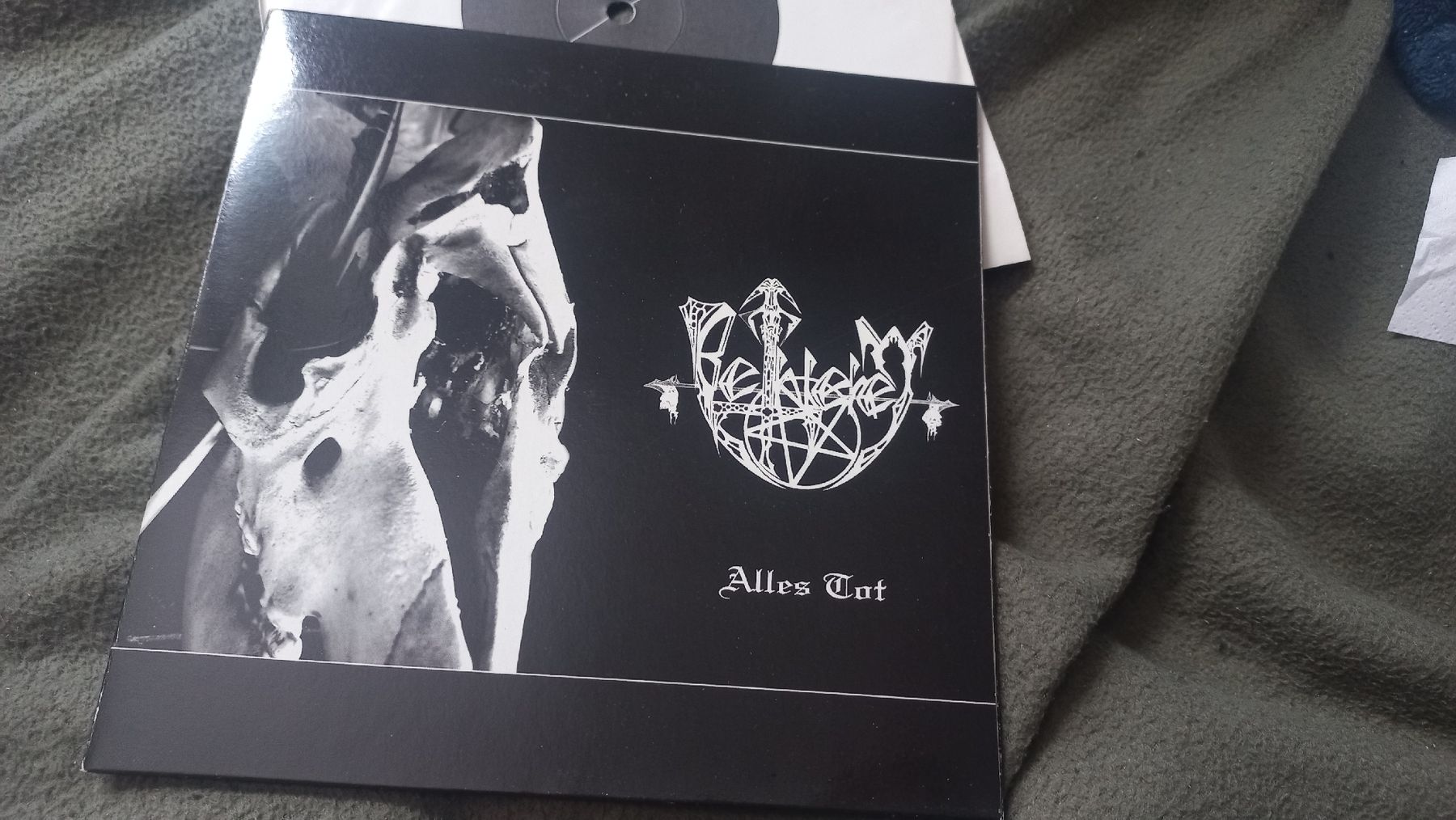 Dischi in vinile: Bethlehem - Alles Tot White 7" Single Dark Metal – Usato da Olten venduto da Donatello1984