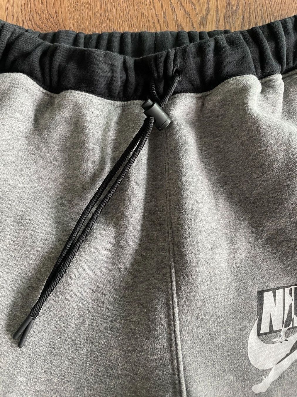 Nike Hosen: Pantalon Nike – Gebraucht aus Morges von Igp10 1