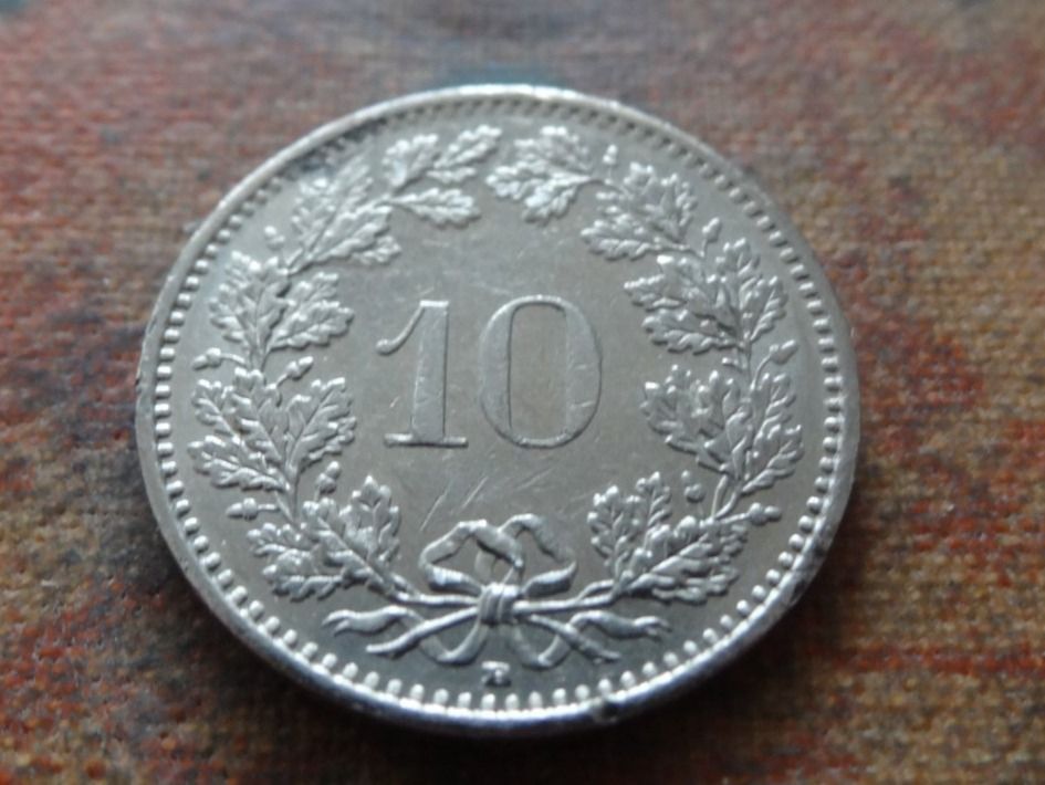 Tutti le monete: 10 Rp. 2001 – Usato da Romanel-sur-Lausanne venduto da Swift13 1
