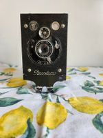Antike Kamera Contessa Nettel Piccolette aus 1920