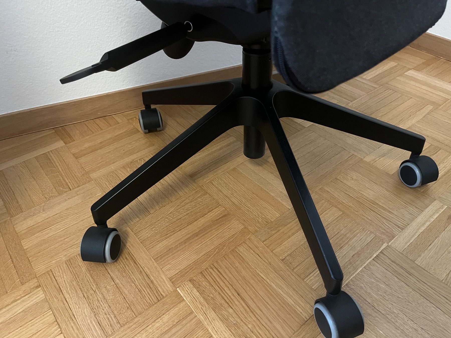 Rollstühle: Ikea Markus Bürostuhl – Gebraucht aus Zürich von fed_6snx 5
