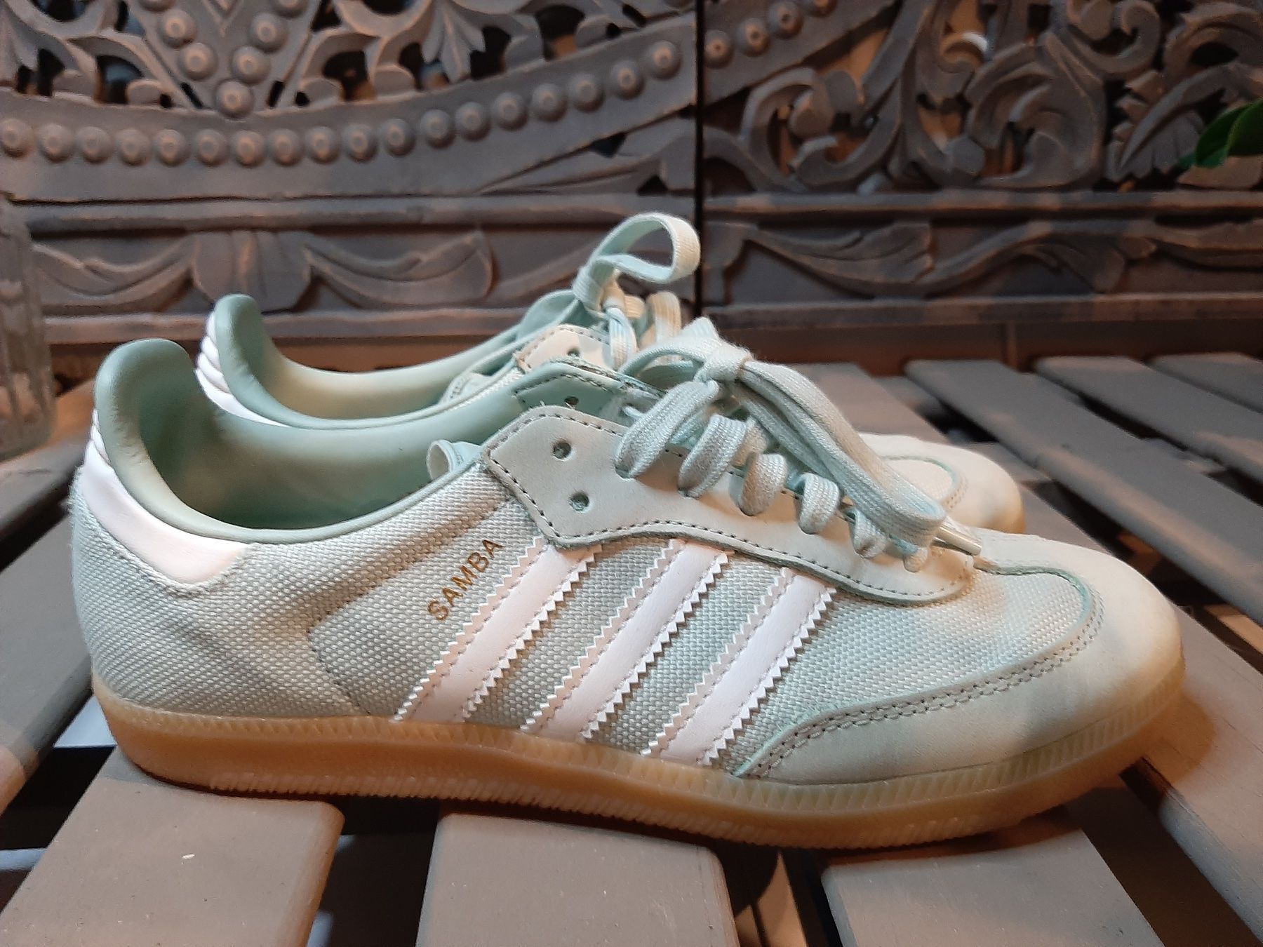 Scarpe da donna: Mint Weiss Adidas Schuhe US 7 – Nuovo (secondo la descrizione) da Bern venduto da Preloved.Nile.4.Sale 2