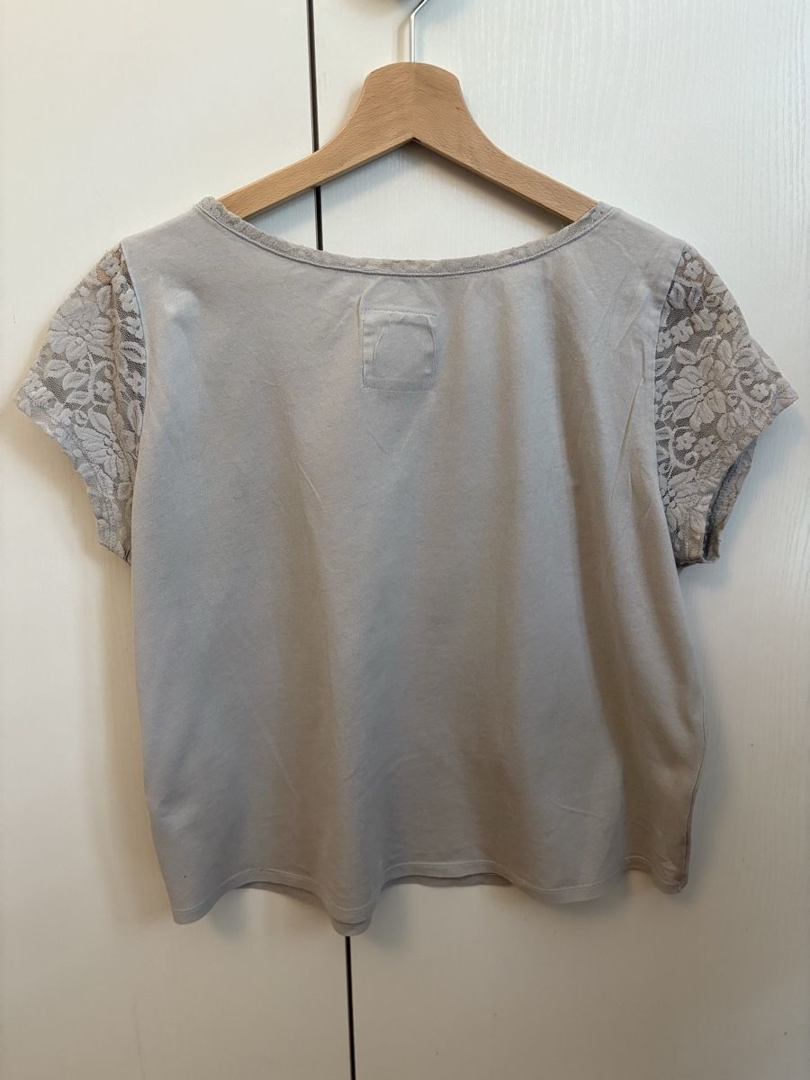 Hollister T-shirt: Hollister Lace Trim – Usato da Chêne-Bougeries venduto da emma.li 1