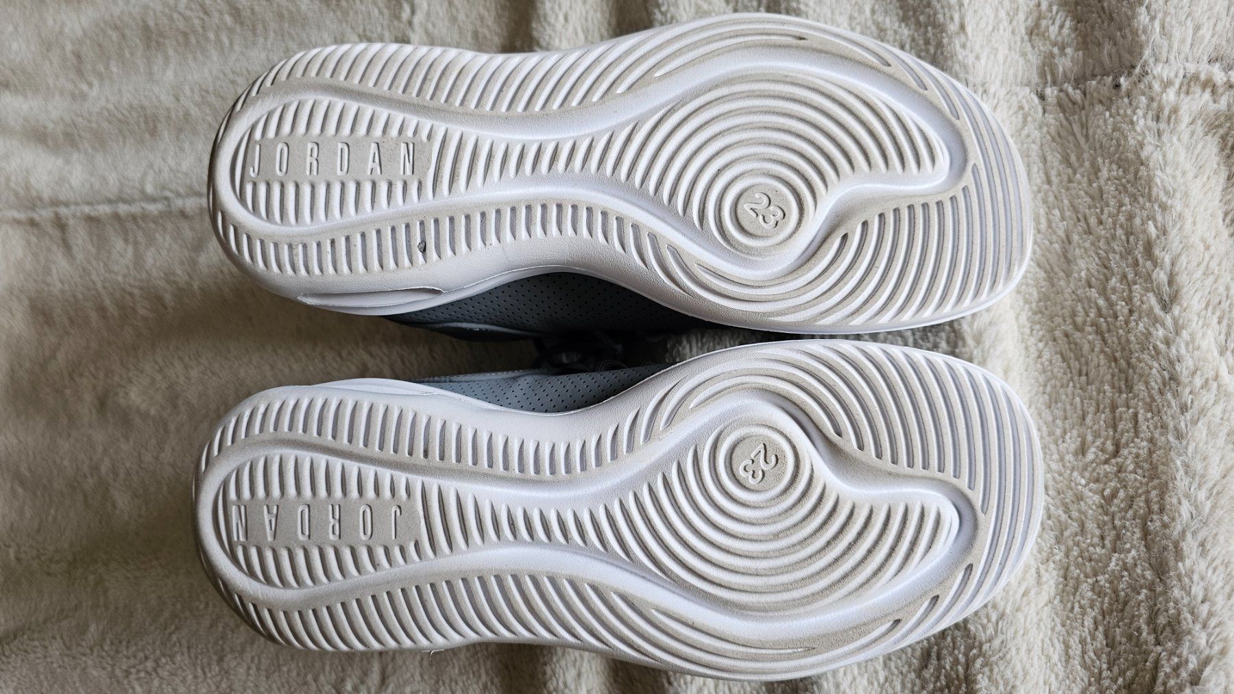 Jordan Scarpe da uomo: Jordan Turnschuhe – Nuovo (secondo la descrizione) da Inwil venduto da mir_q8gf 1