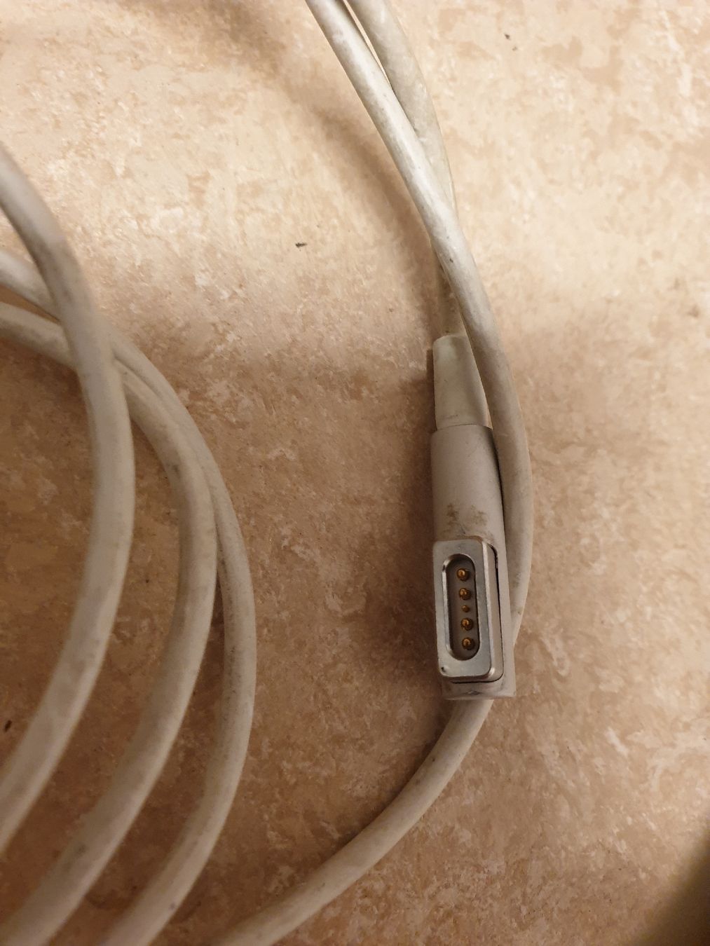 Apple Ladegerät: Original Apple MagSafe 45W Power Adapter (12) – Gebraucht aus Ittigen von Ziok187 1