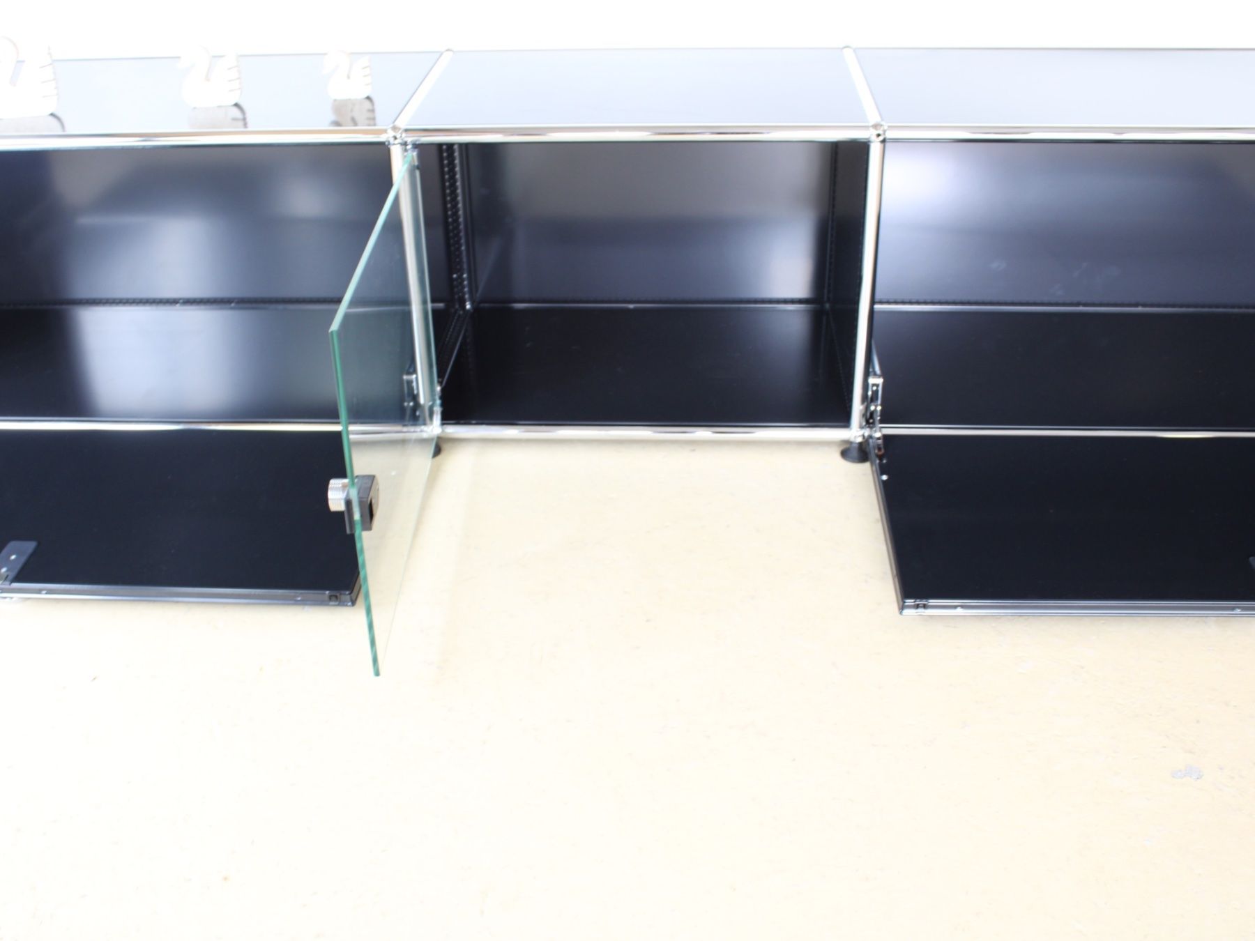 USM Cassettiere: USM Lowboard in Schwarz – Usato da Meinisberg venduto da atelier_TILIJA 3
