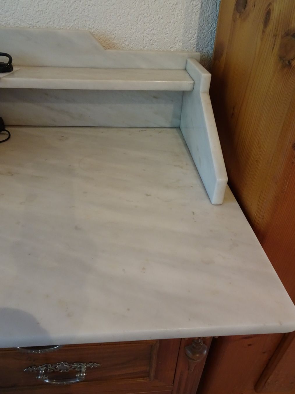Commodes: Antike Nussbaumkommode mit Marmorplatte – D'occasion à Oberwangen b. Bern par est_d8gf 5