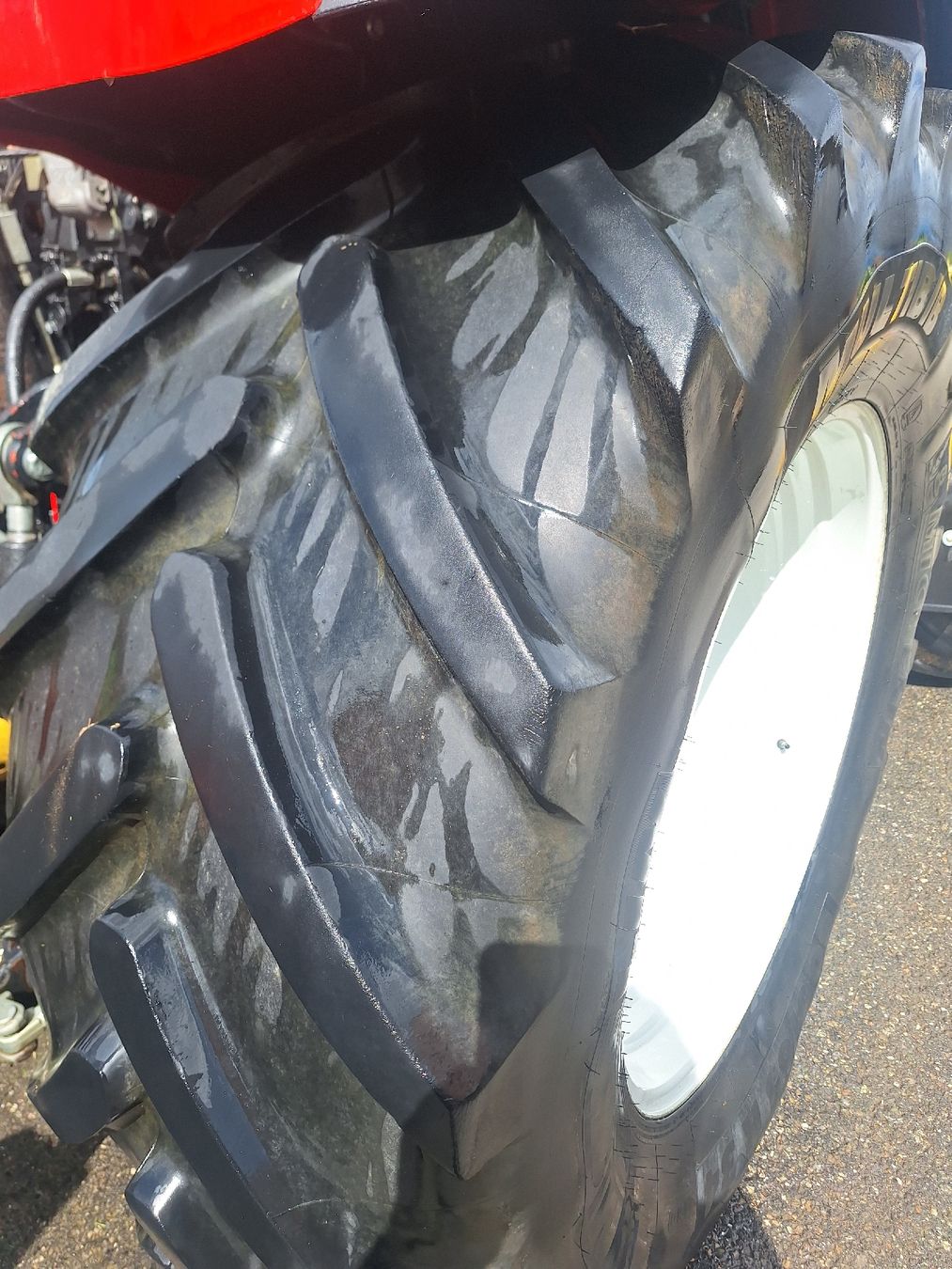 Trattori: 1 Michelin 600/65 R34 ca.60% Profil – Usato da Hildisrieden venduto da Aschenboedel 1