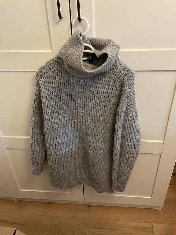 Vestiti: Grauer Strickpullover/-kleid – Usato da Wettingen venduto da monikazefi