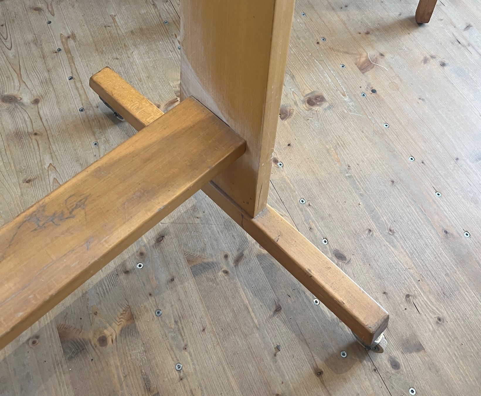Lavagne: Schulwandtafel alt auf Räder – Usato da Zürich venduto da Octopus-275 3