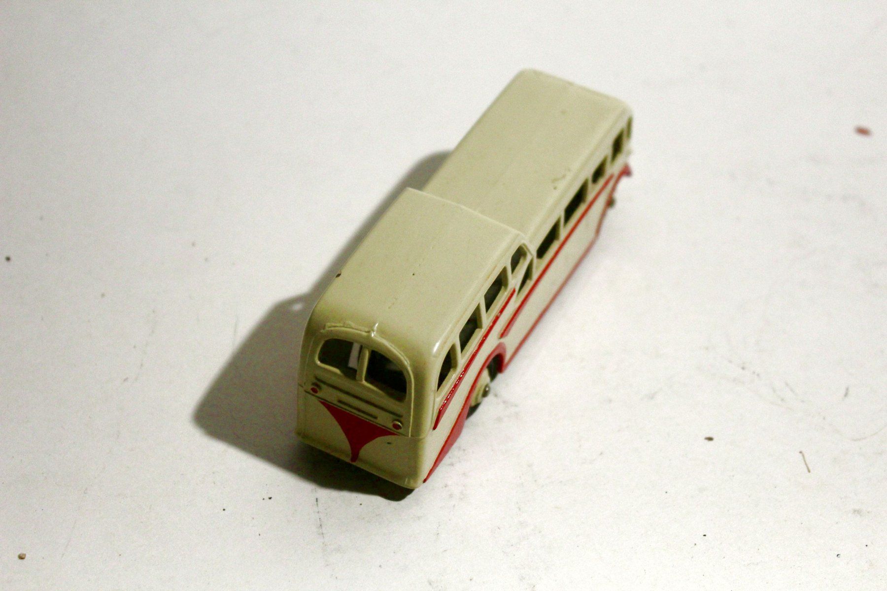 Dinky Toys Modellini d'auto: DINKY TOYS / MECCANO Observation Coach, creme/rot – Usato da Bern venduto da kultiges 7