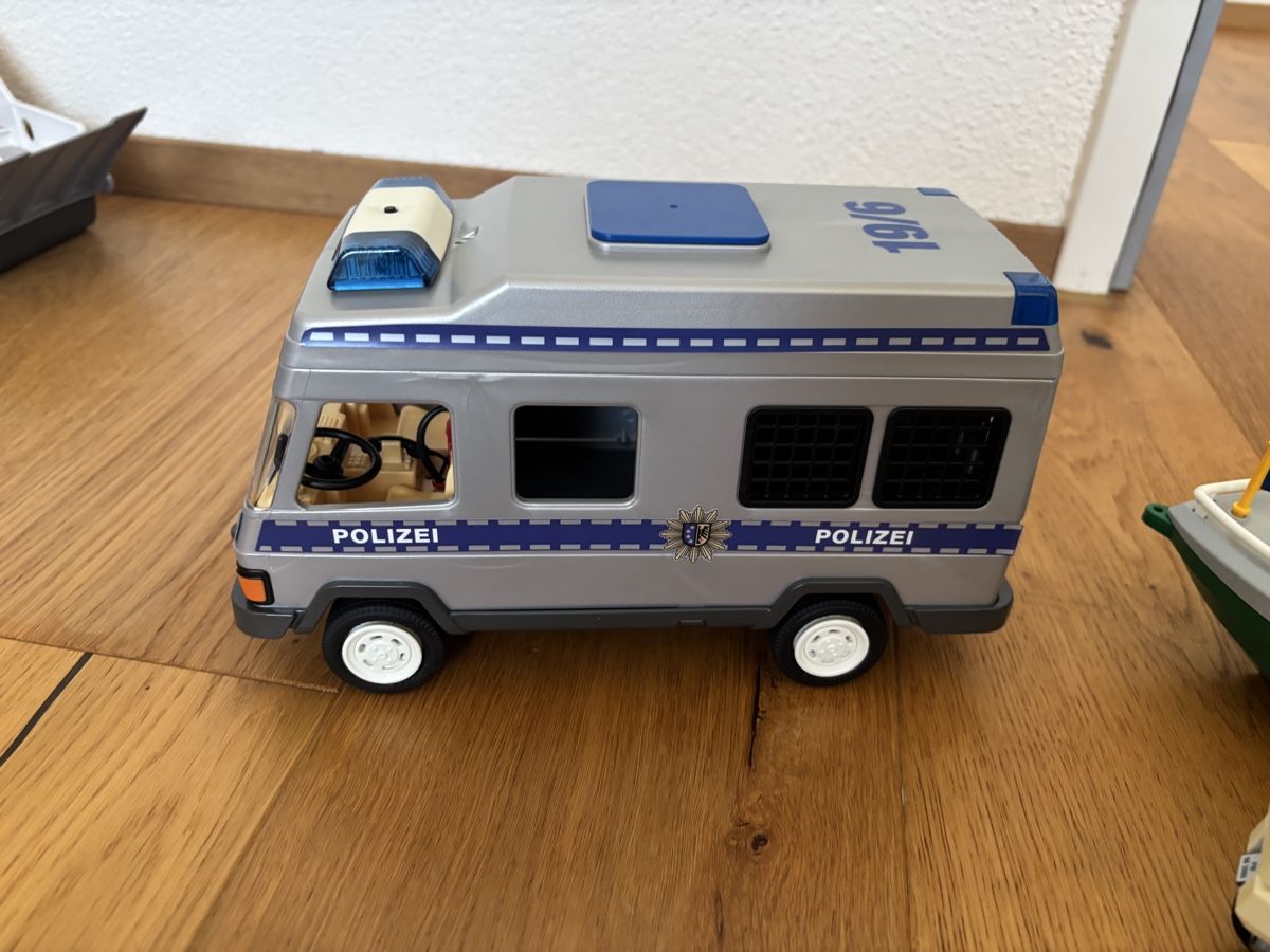 Playmobil Spielzeuge: Playmobil Polizeiset mit Zubehör – Gebraucht aus Grosswangen von Sunnyday35 5