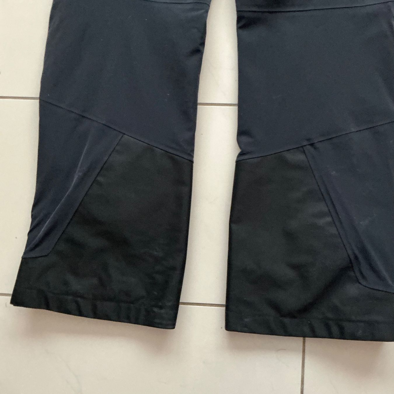 Kjus Costumes, combinaisons de sport et fonctionnelles: Skianzug Kjus – D'occasion à Biel-Benken BL par Sahra1 9