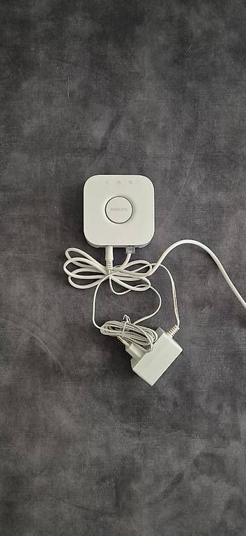 Hub & Switch: Philips Hue Bridge – Usato da Reinach BL venduto da 4fa_bct7