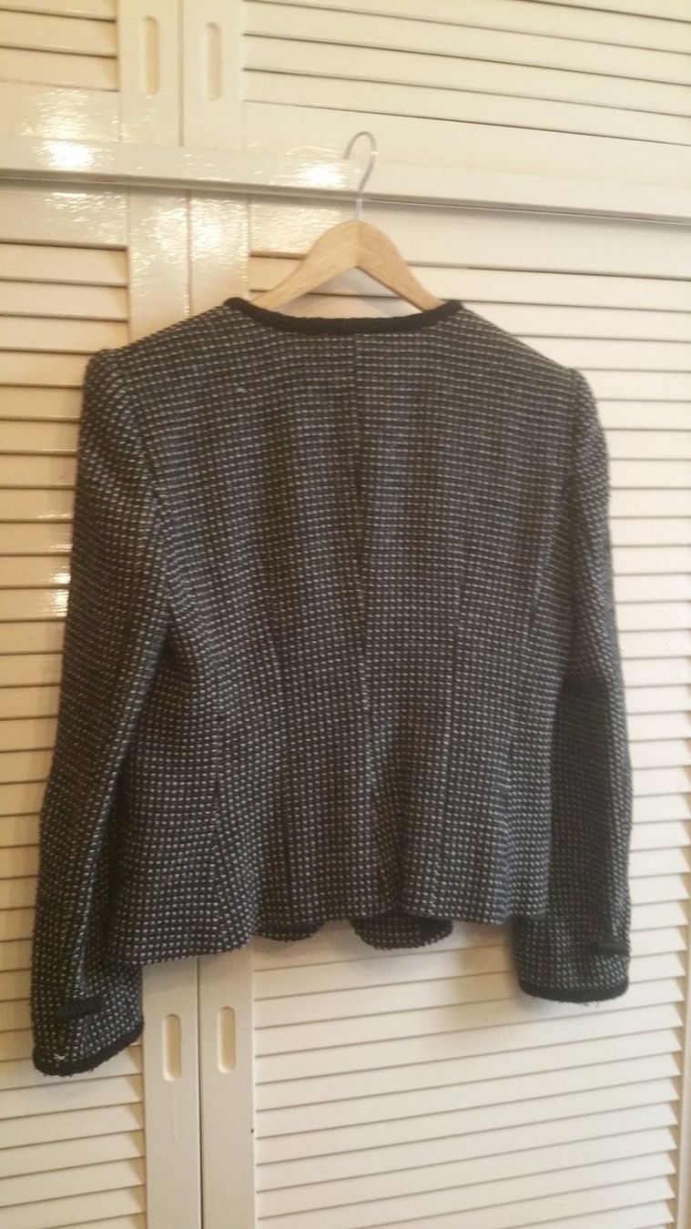 Armani Giacche: Veste femme – Usato da Epauvillers venduto da pat_c9c5 1