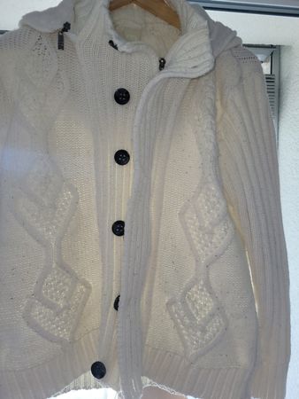 Warme Strickjacke BOYCOTT Grösse M Winterjacke