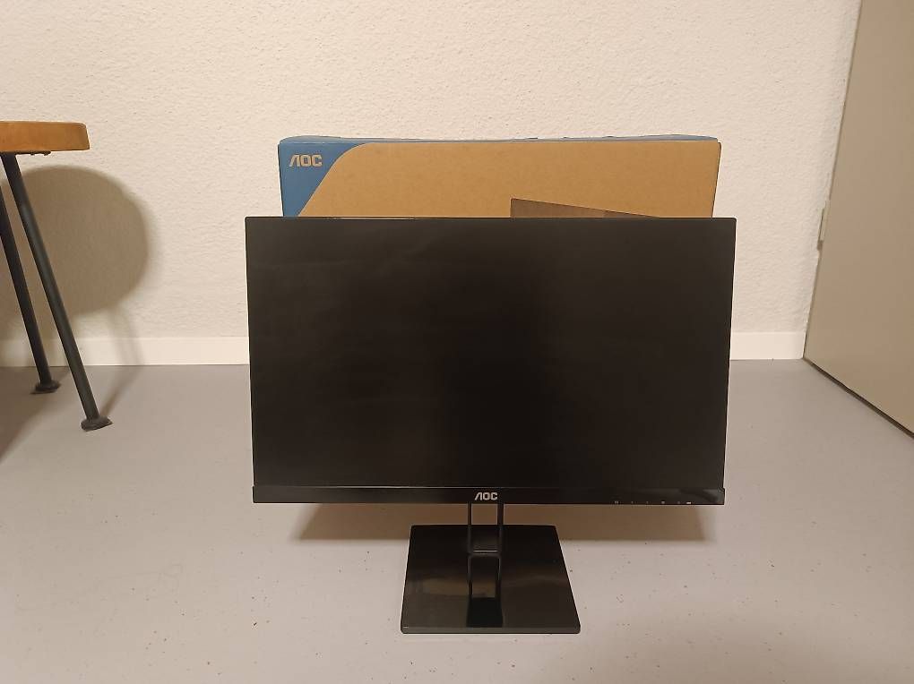 AOC Monitor: Monitor AOC 22v2q – Usato da Fislisbach venduto da vogelparadies 4